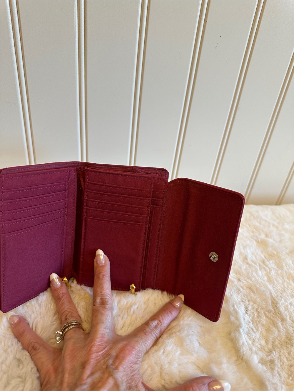 Compact Red Pebbled Wallet - Picture 3 of 5